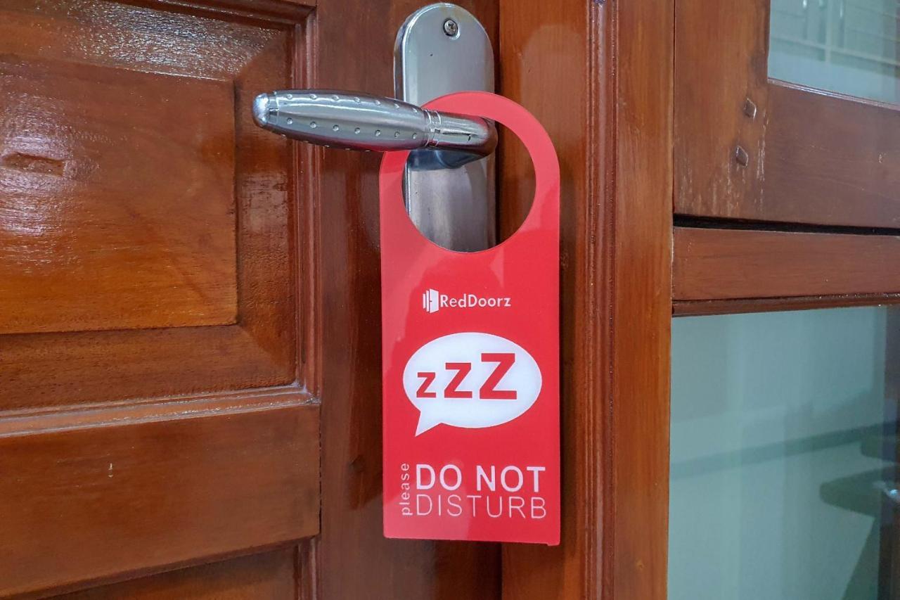 Reddoorz Syariah Near Solo Paragon Mall 2 Bonorejo Eksteriør billede