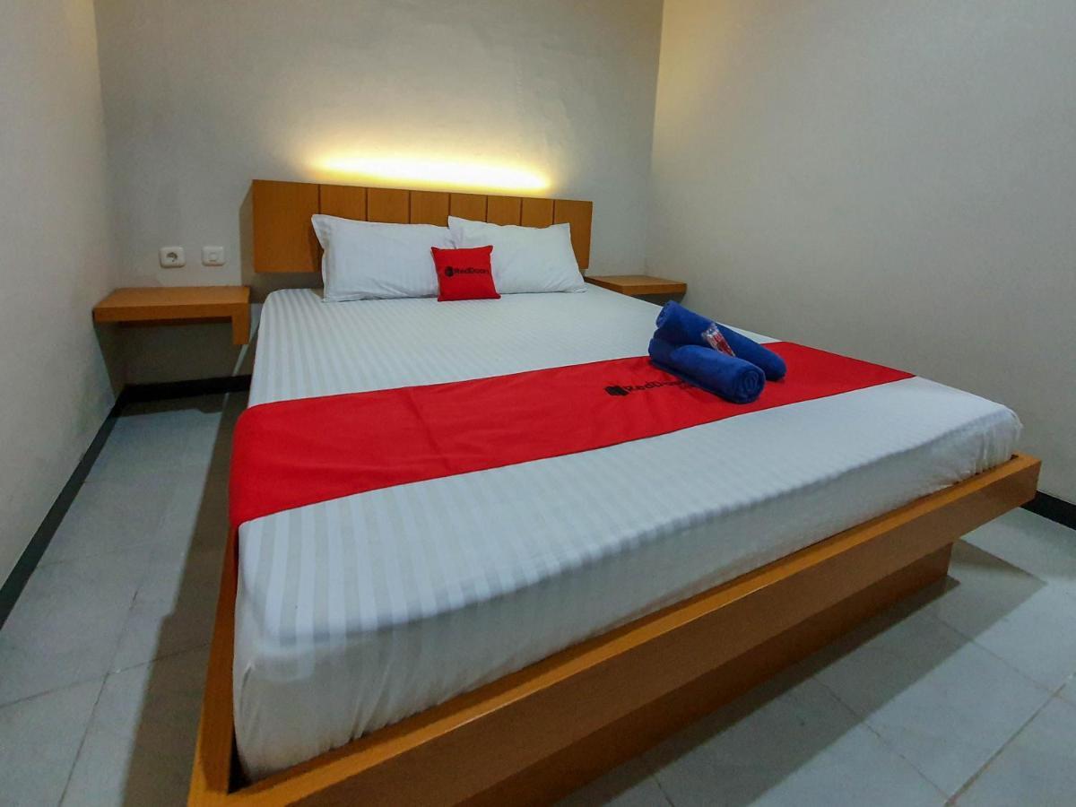 Reddoorz Syariah Near Solo Paragon Mall 2 Bonorejo Eksteriør billede