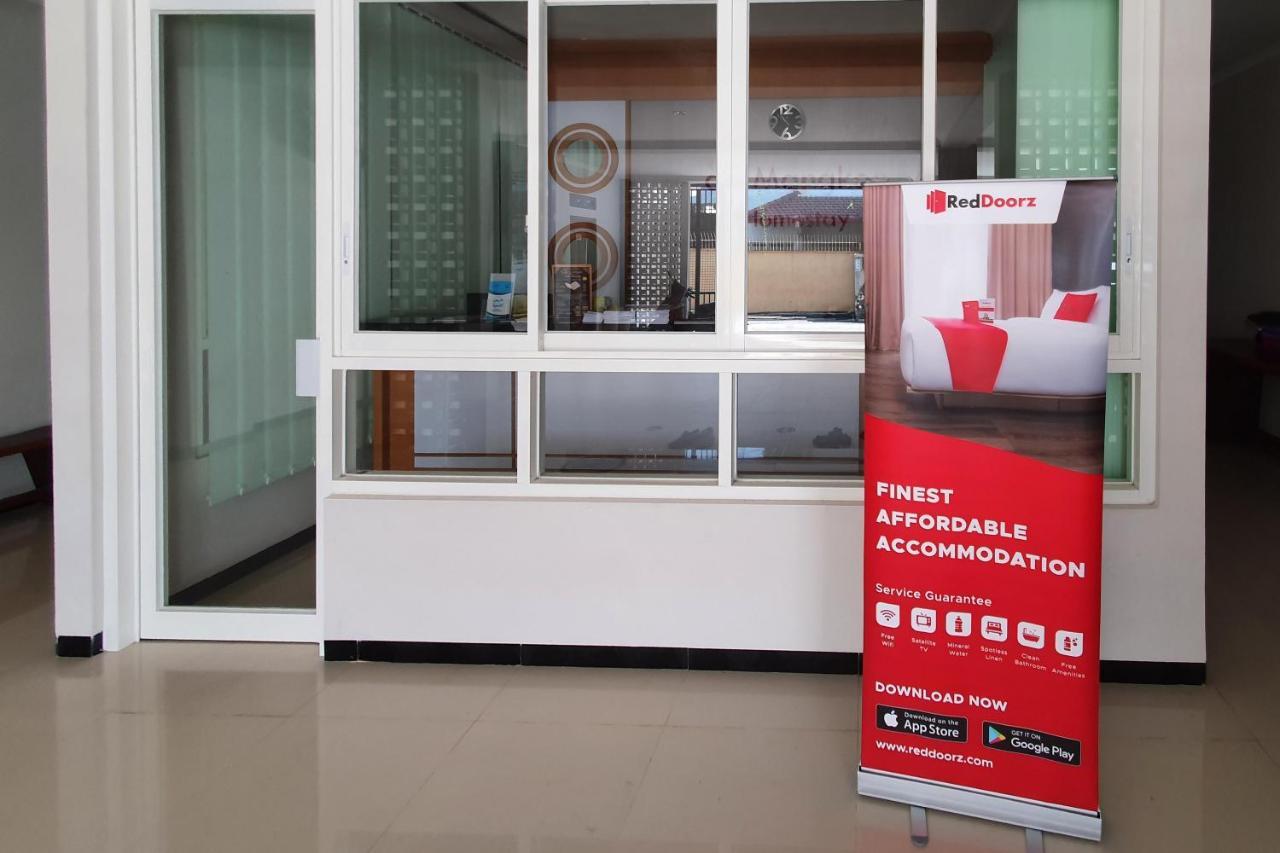 Reddoorz Syariah Near Solo Paragon Mall 2 Bonorejo Eksteriør billede