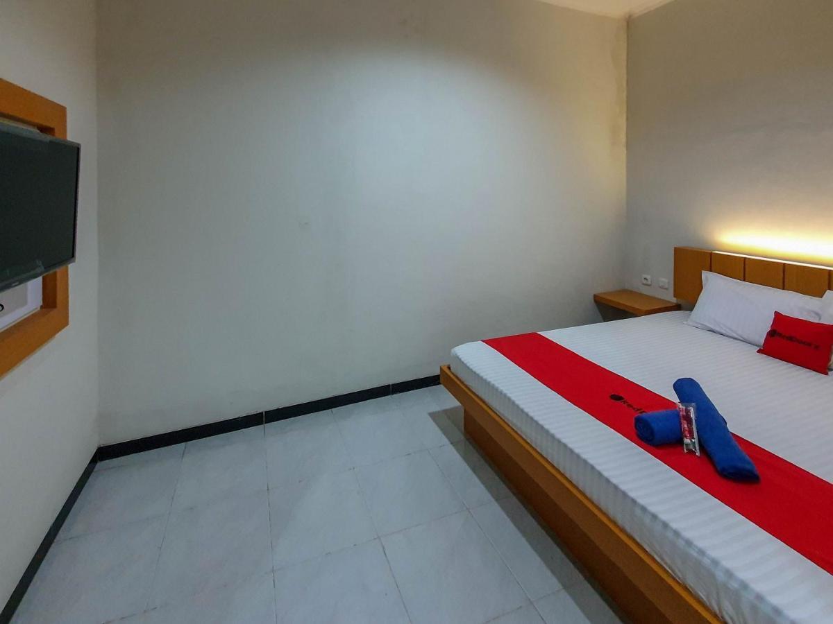 Reddoorz Syariah Near Solo Paragon Mall 2 Bonorejo Eksteriør billede