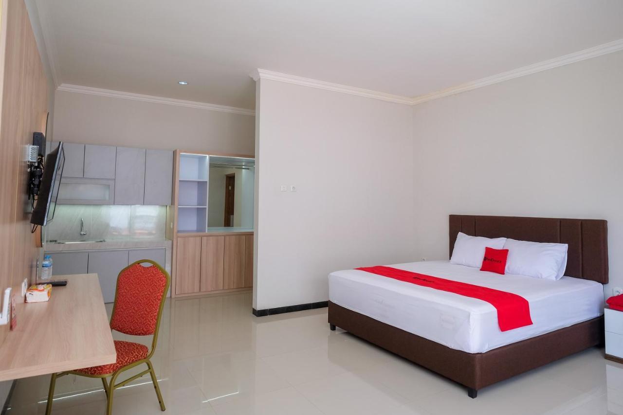Reddoorz Syariah Near Solo Paragon Mall 2 Bonorejo Eksteriør billede